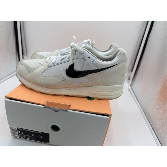 Size 11 - Fear Of God x Nike Air Skylon 2 White main image 4